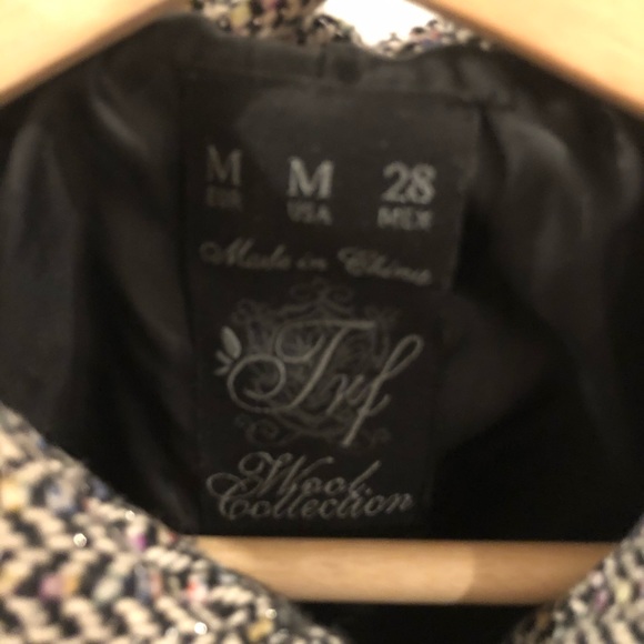 🌦️Pea coat w/ multi coloured threads - Picture 3 of 10